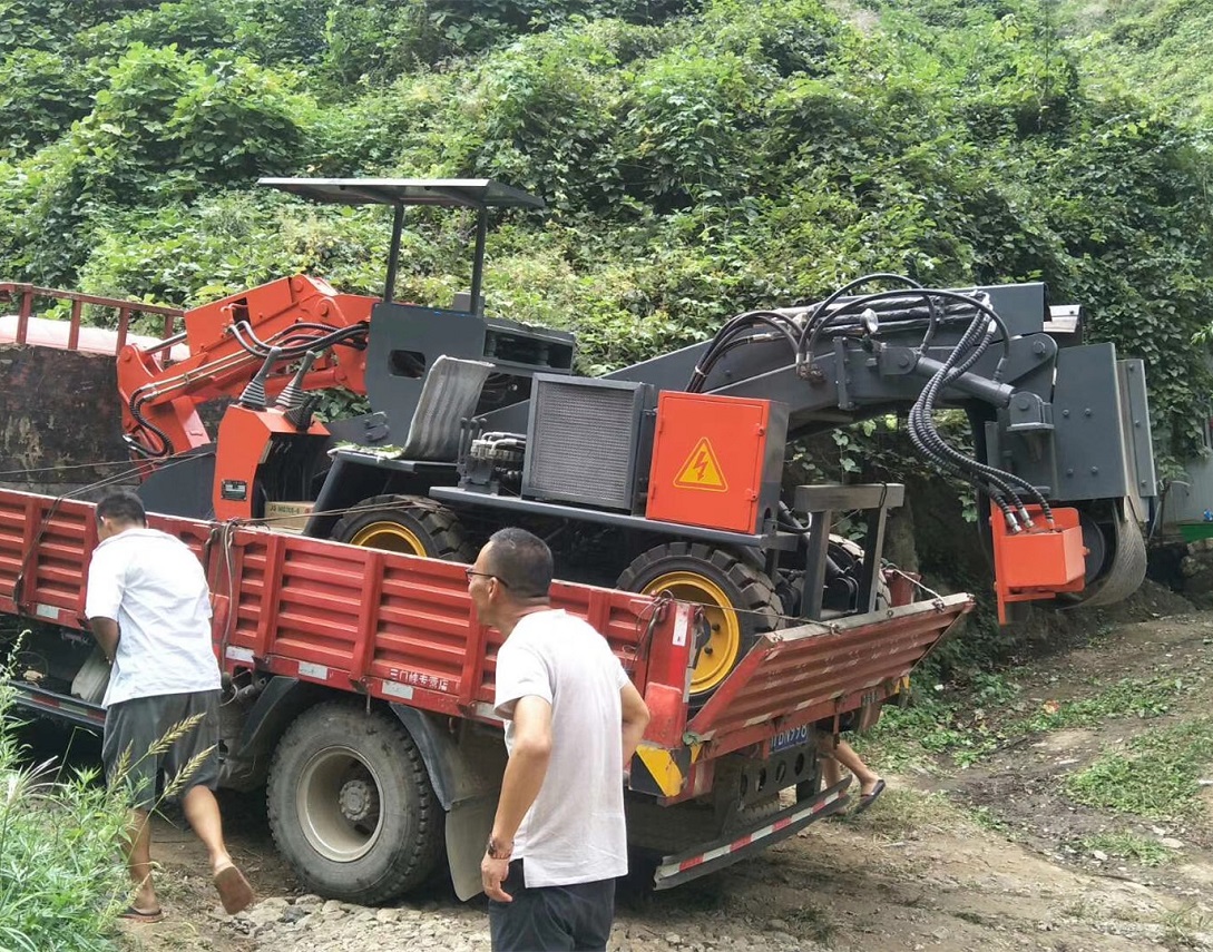 延長扒渣機80液壓元件使用壽命的一些技巧