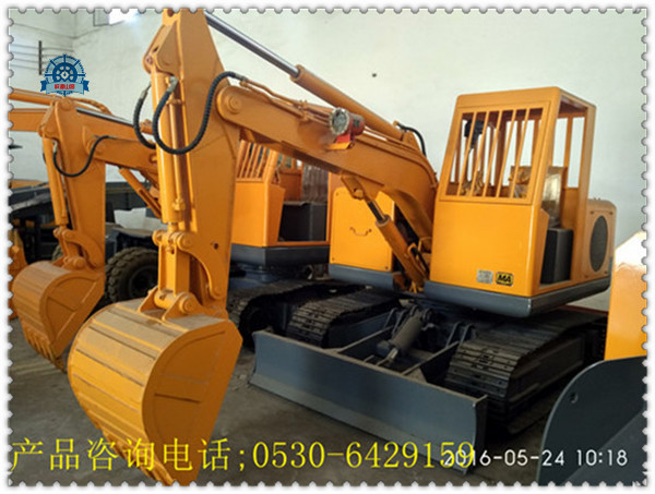小型扒渣機跟鏟運車哪個好？